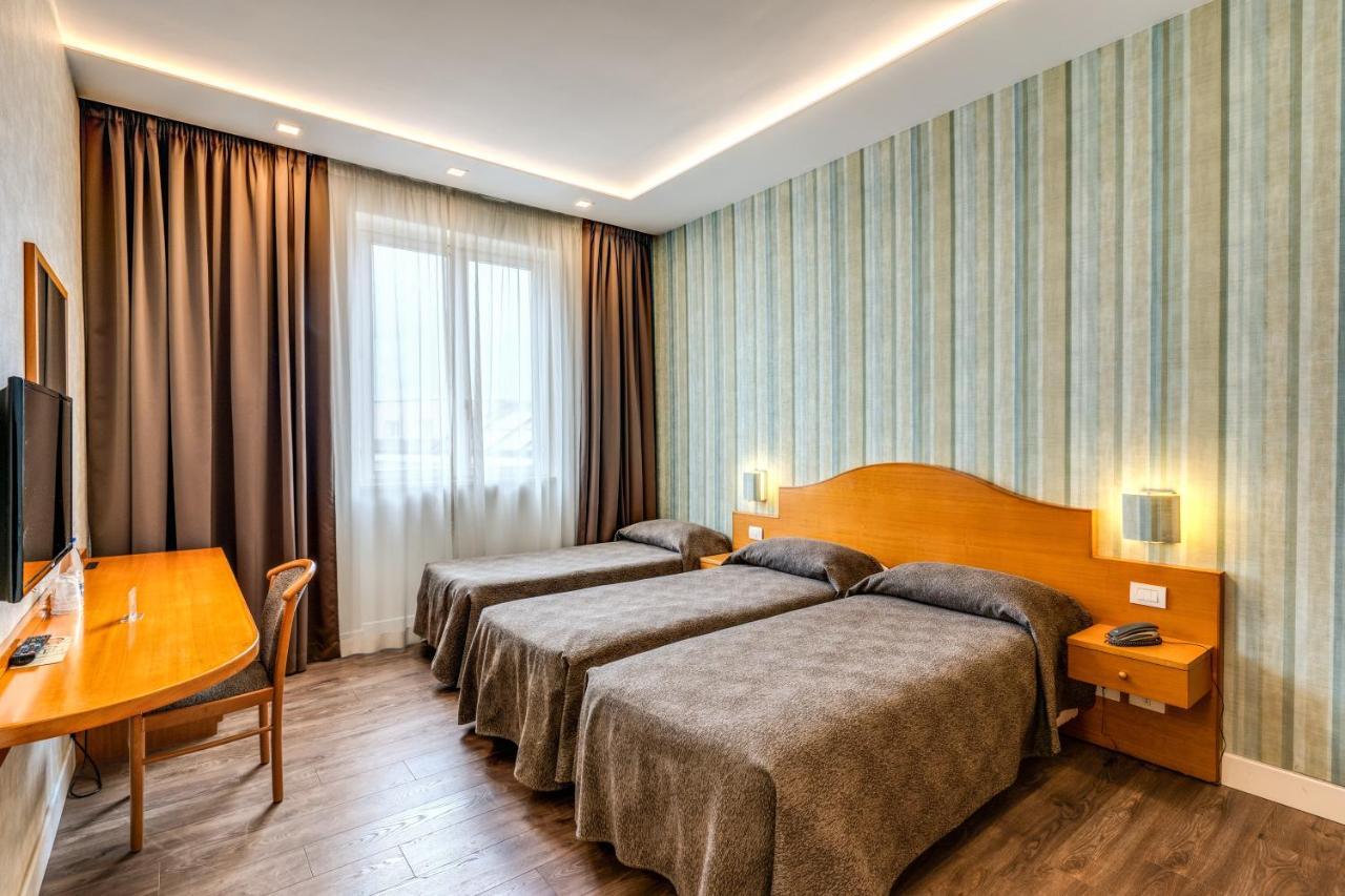 Hotel Isola Sacra Rome Airport Fiumicino Esterno foto