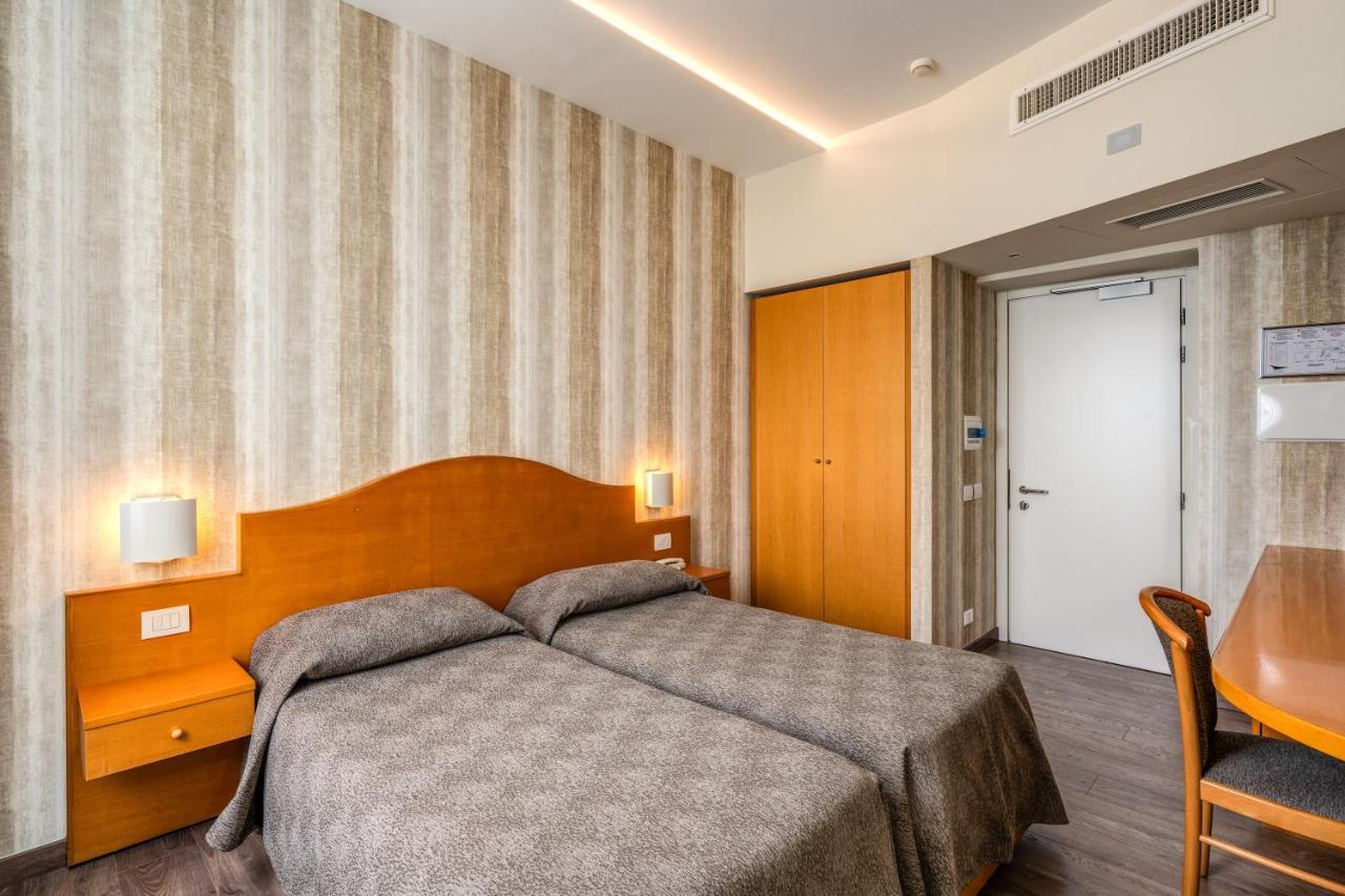 Hotel Isola Sacra Rome Airport Fiumicino Esterno foto