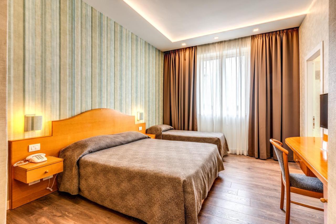 Hotel Isola Sacra Rome Airport Fiumicino Esterno foto