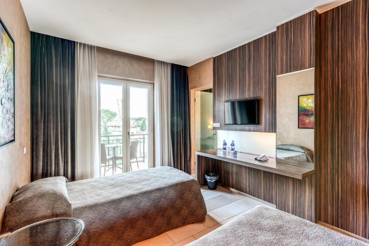 Hotel Isola Sacra Rome Airport Fiumicino Esterno foto