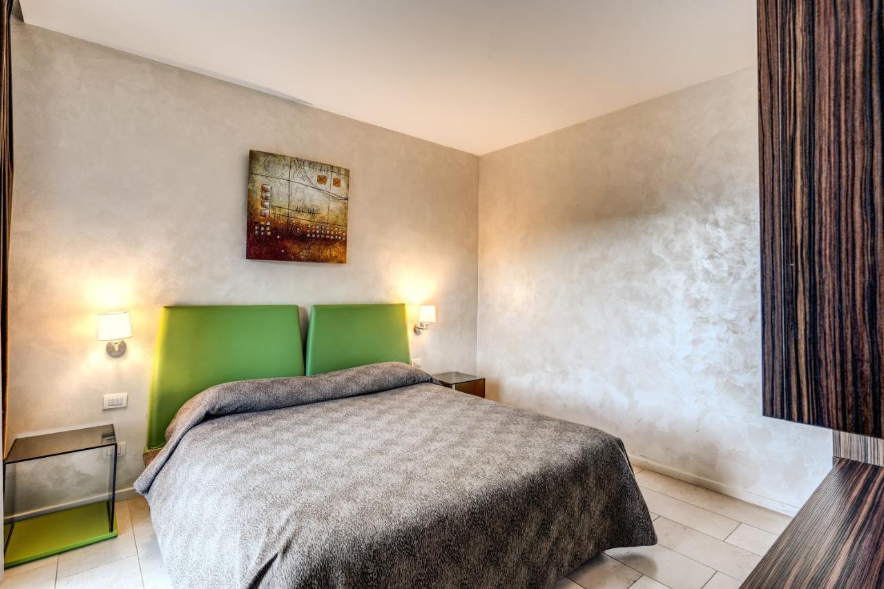 Hotel Isola Sacra Rome Airport Fiumicino Esterno foto